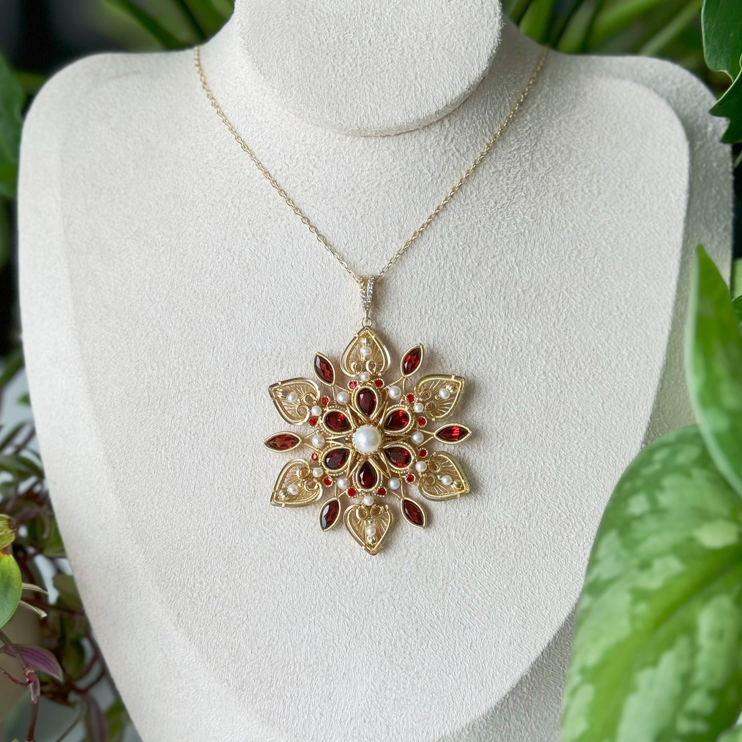 [Lotus] Handmade Red Garnet Flower Necklace - Wire Wrapped Jewelry