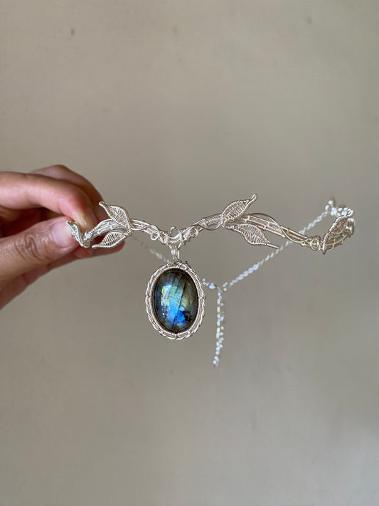 Handmade Leaves And Labradorite Choker In Silver - Wire Wrapped Jewelry