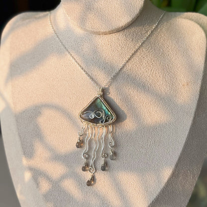 [Ocean and Jellyfish] Handmade Labradorite Necklace - Wire Wrapped Jewelry