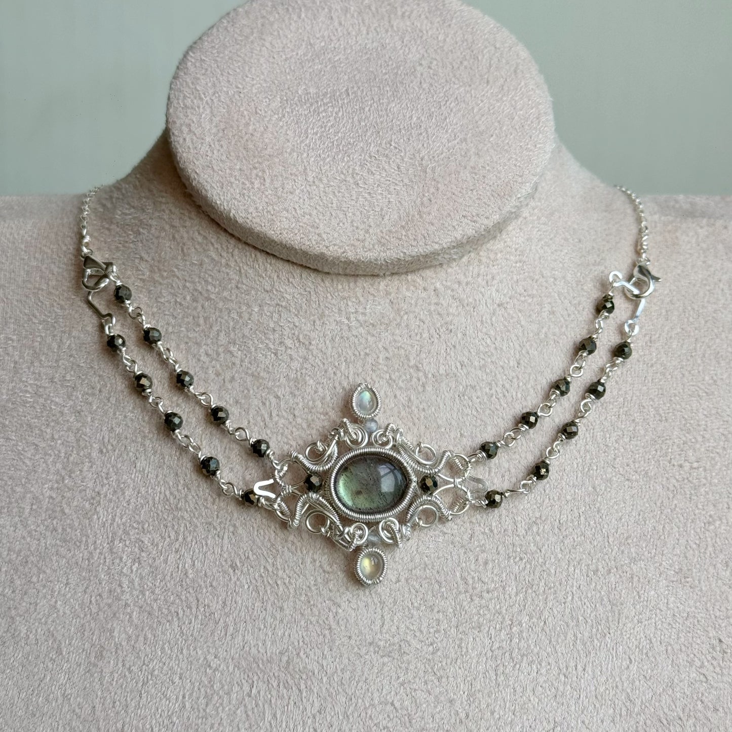 「Victoria 」Handmade Green Labradorite Bracelet And Necklace - Versatile Wire Wrapped Jewelry